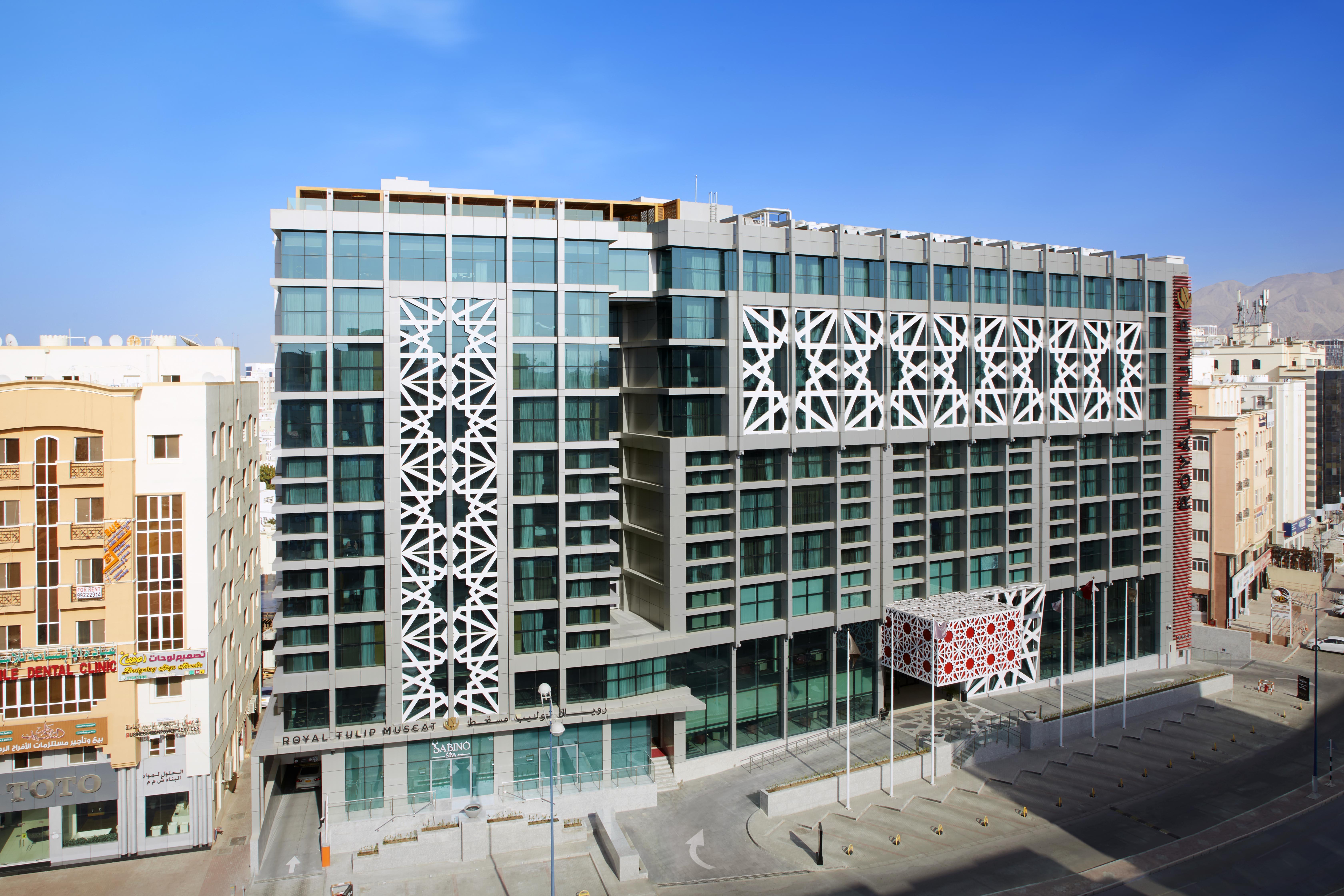 Royal Tulip Muscat Hotel Exterior photo